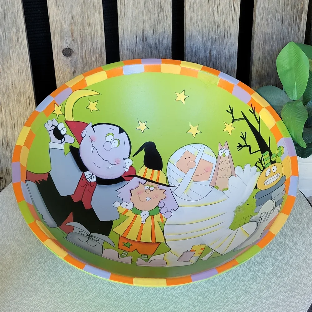 Vintage Tina Ledbetter Halloween Party Bowl Handpainted Dracula Mummy & Witch